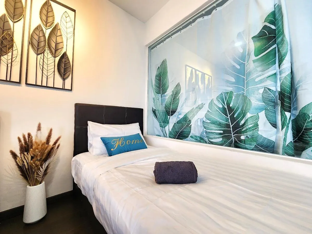Cozy Loft Suite 2Br Near Jb Ciq 7Pax Johor Bahru 0*,
