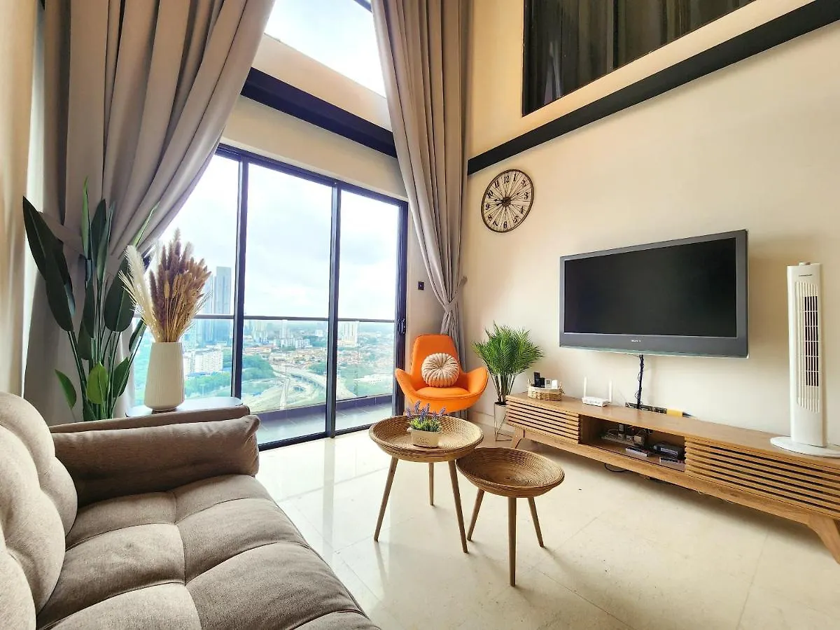 Cozy Loft Suite 2Br Near Jb Ciq 7Pax Johor Bahru 0*,  Malajsie